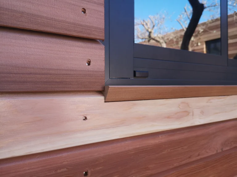 menuiserie-detail-bardage-bois