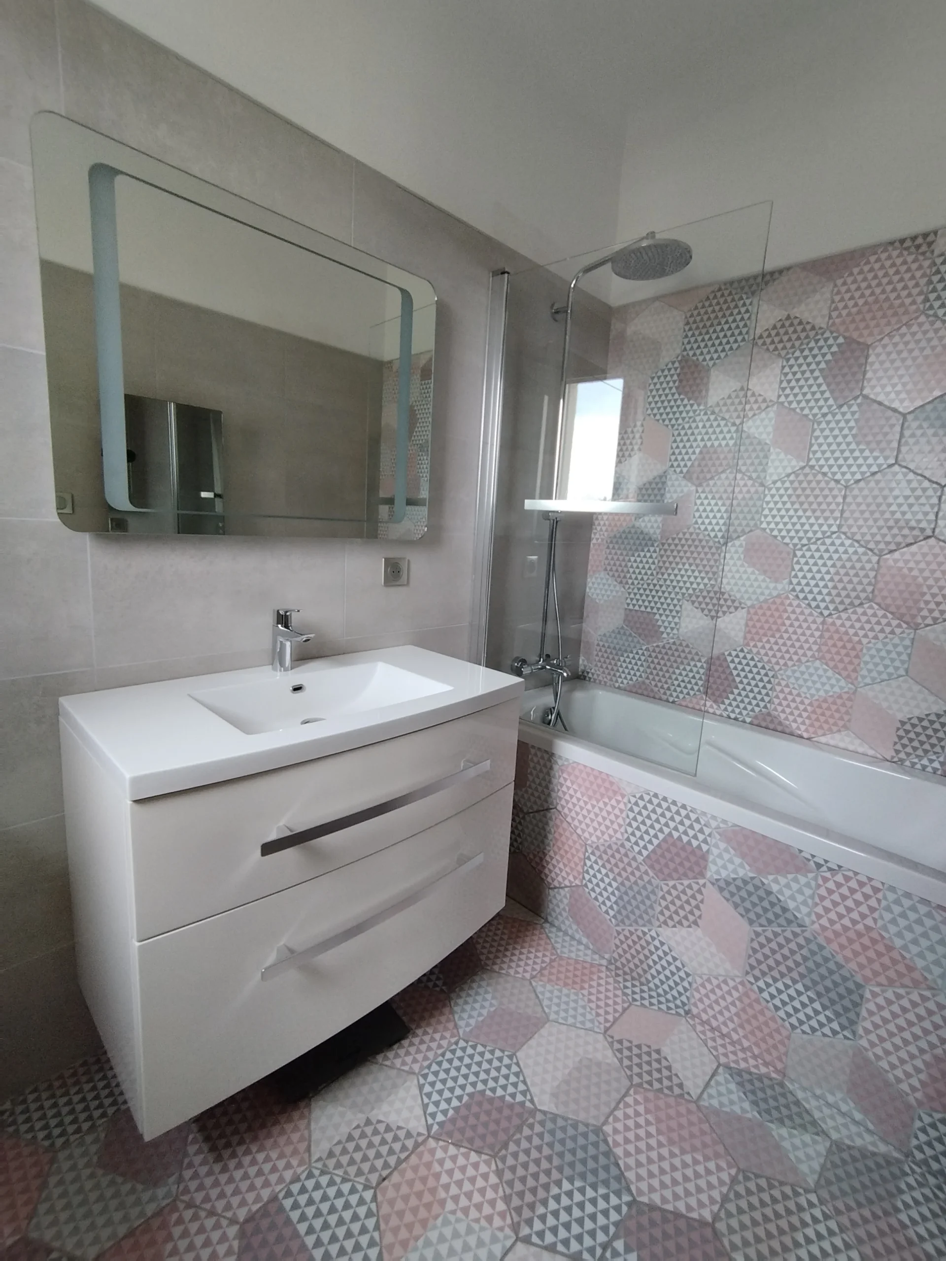 menuiserie-menuisier-salle-de-bains-sur-mesure